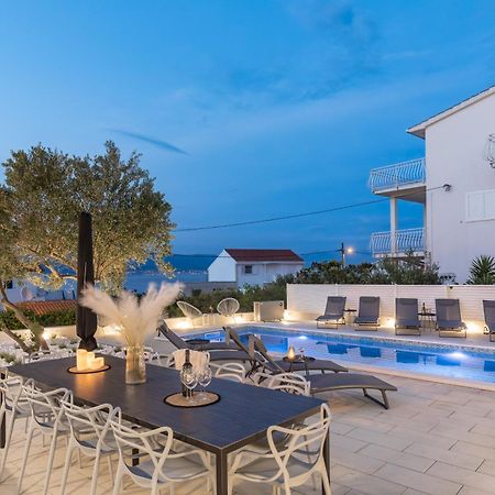 טרוגיר Apartments Marina מראה חיצוני תמונה