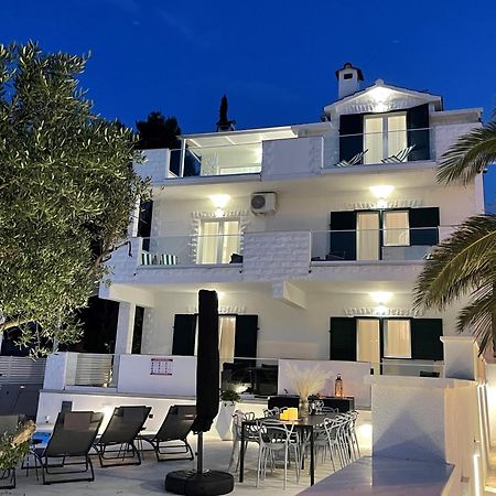 טרוגיר Apartments Marina מראה חיצוני תמונה