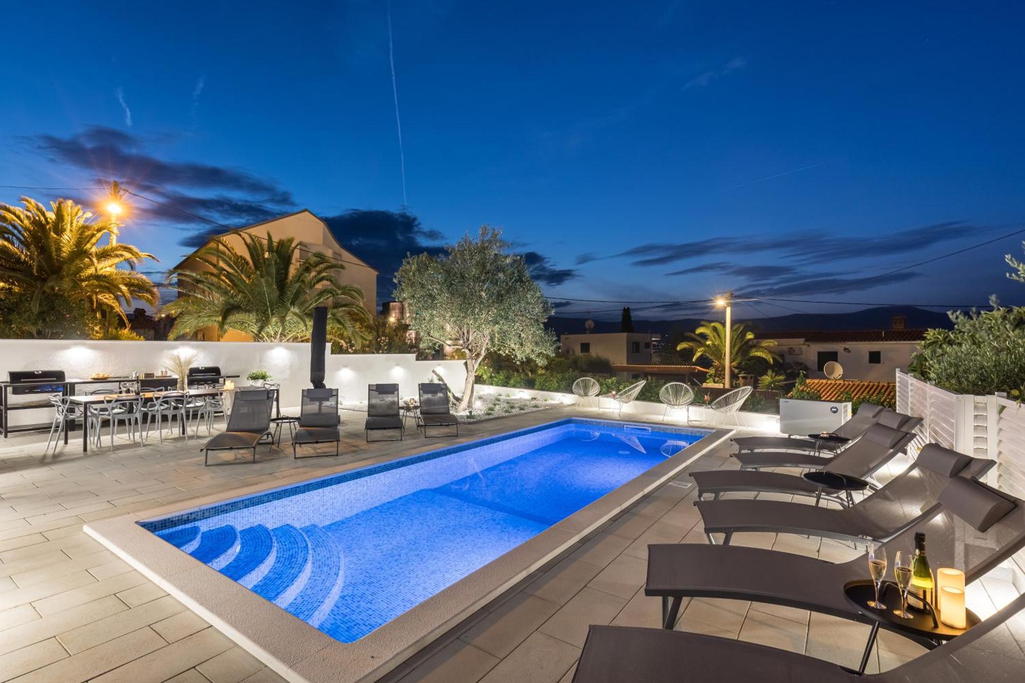 טרוגיר Apartments Marina מראה חיצוני תמונה