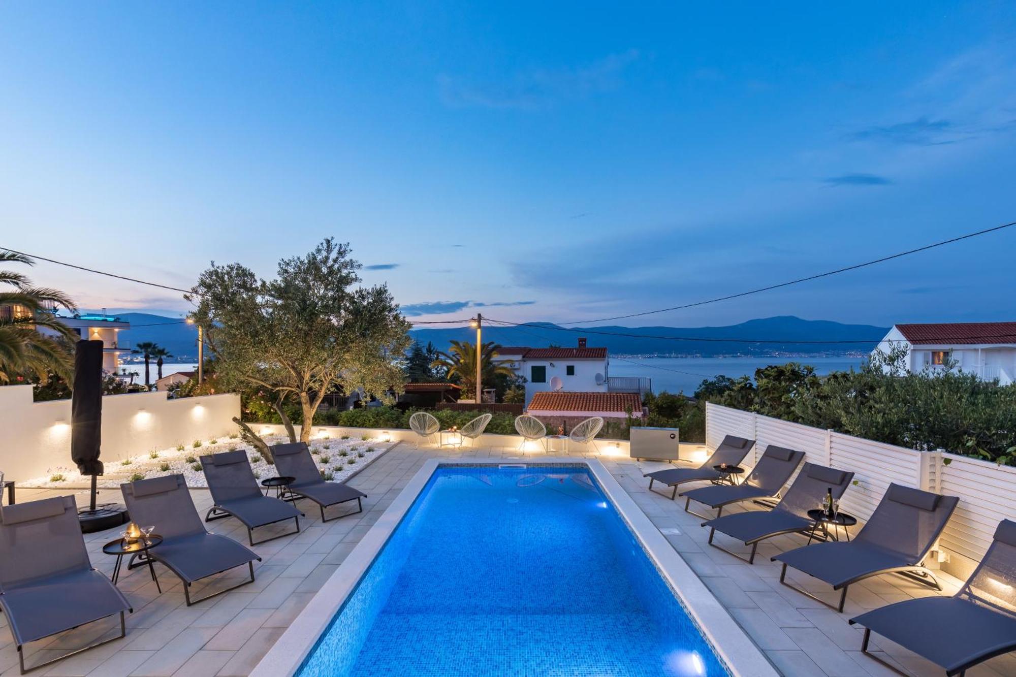 טרוגיר Apartments Marina מראה חיצוני תמונה