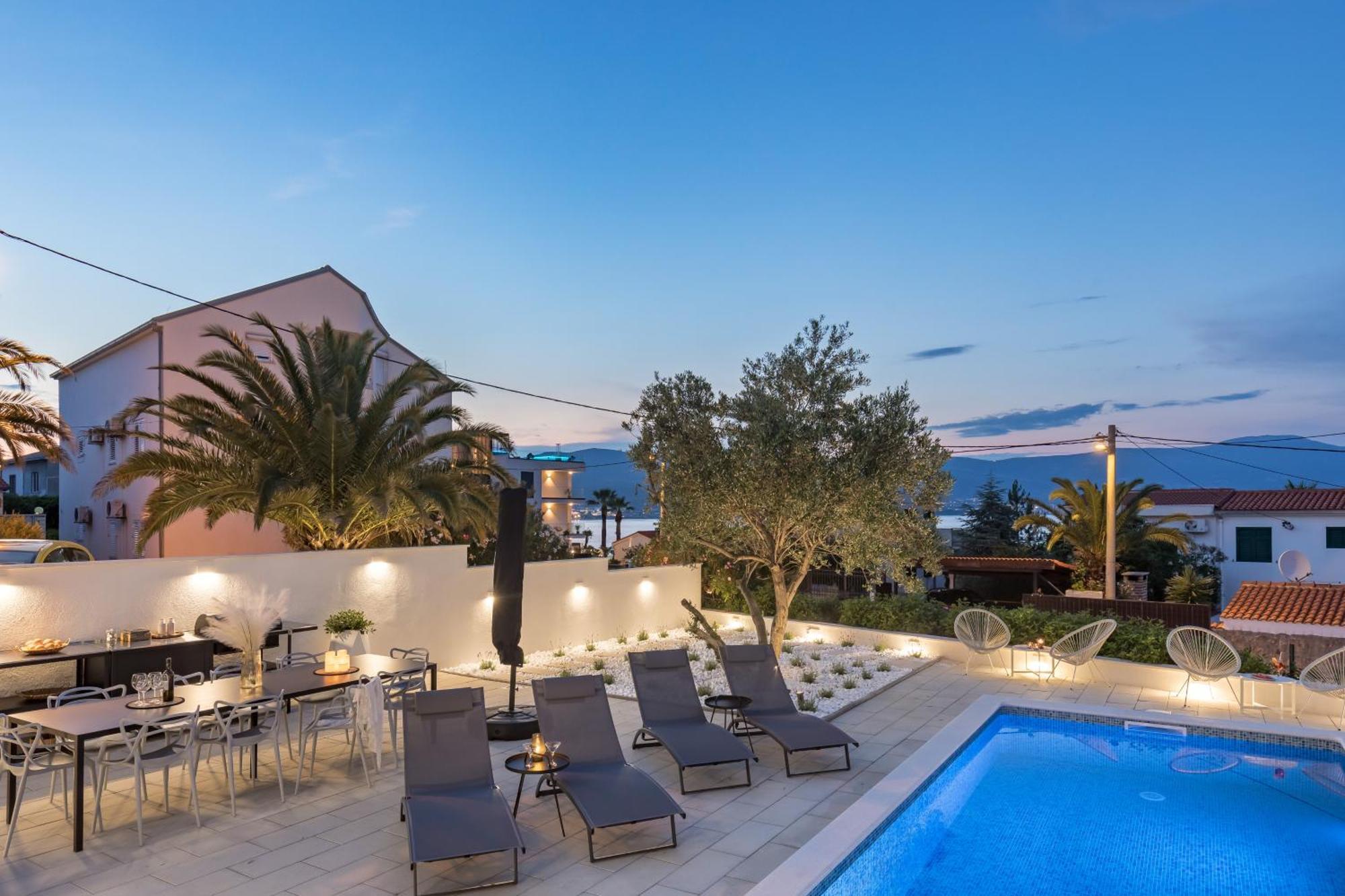 טרוגיר Apartments Marina מראה חיצוני תמונה