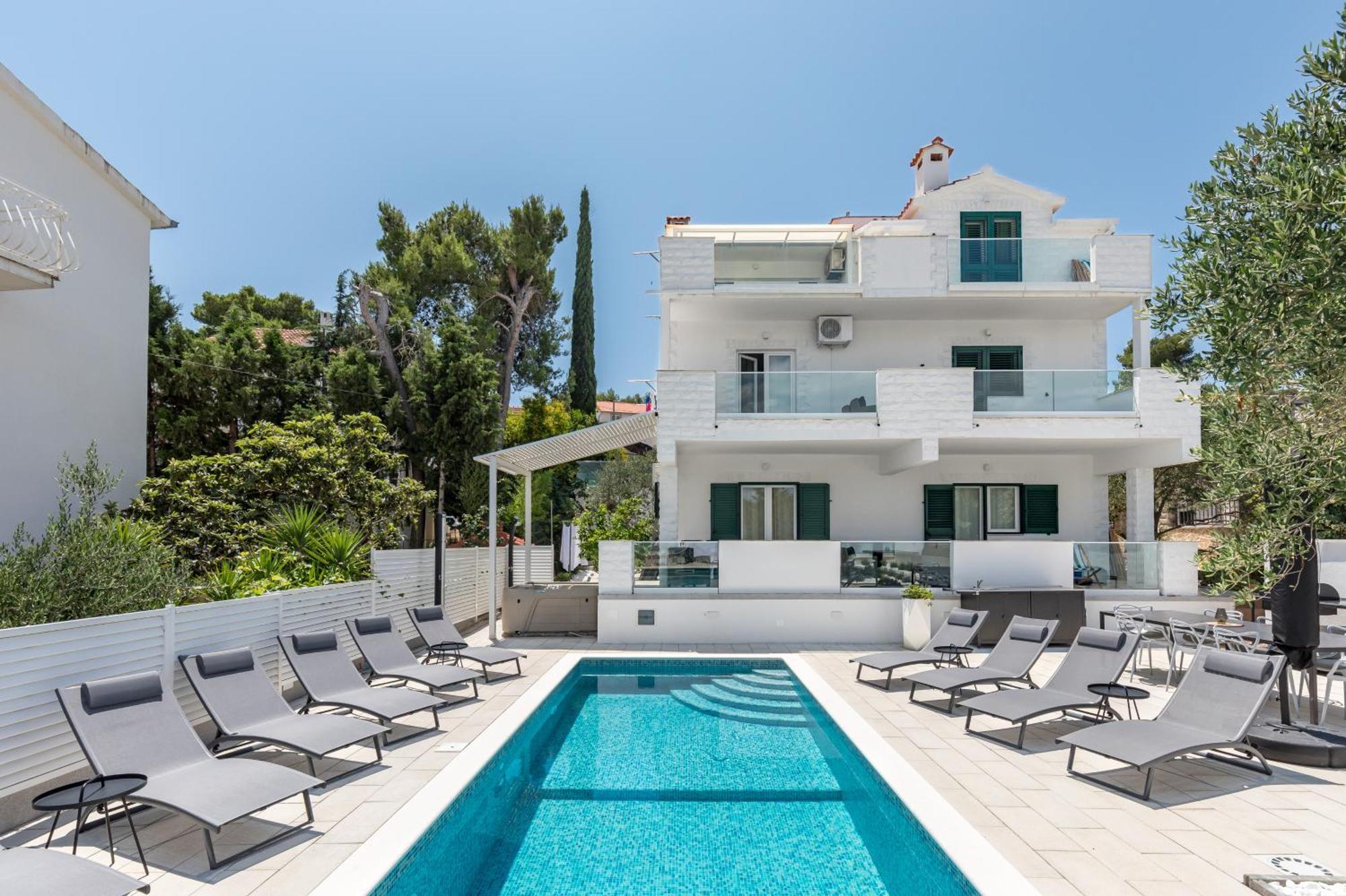 טרוגיר Apartments Marina מראה חיצוני תמונה